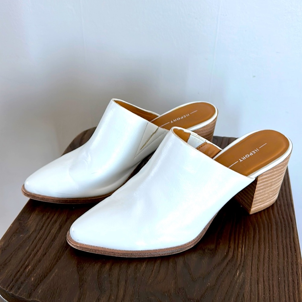 Report Pointed Toe Stack Heel Mule Shoe Size 8 - image 1